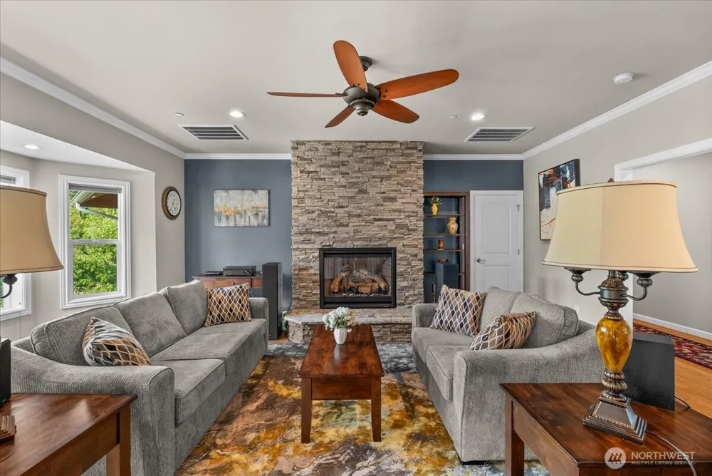 6207 184th Avenue E Bonney Lake, WA 98391