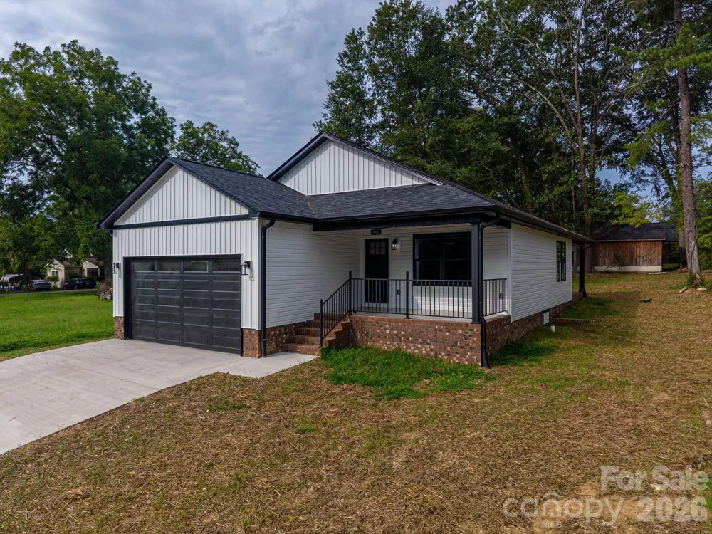 511 State Street Lincolnton, NC 28092