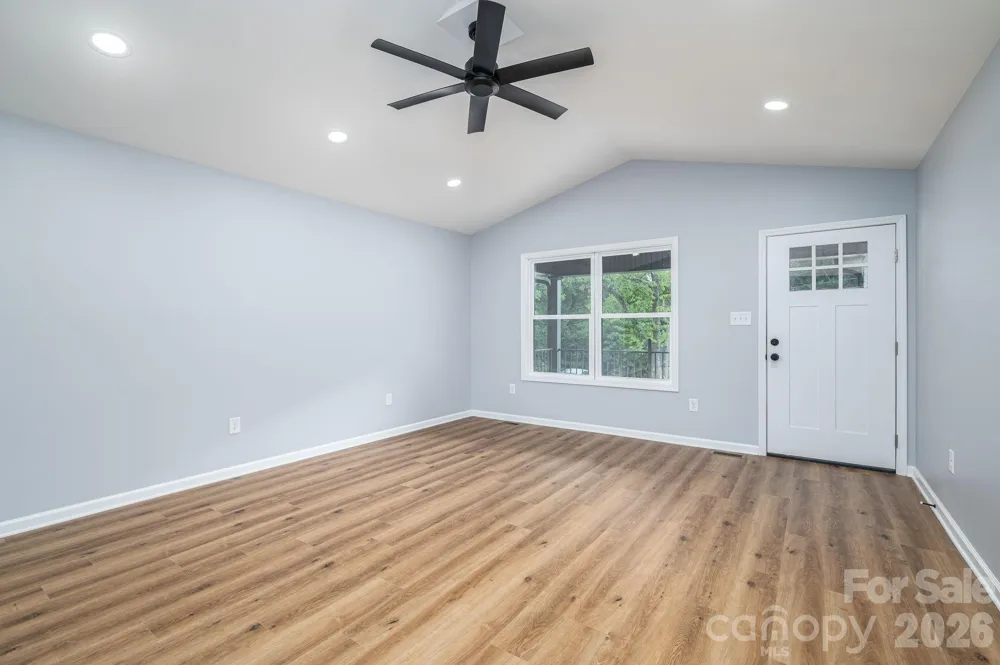 511 State Street Lincolnton, NC 28092