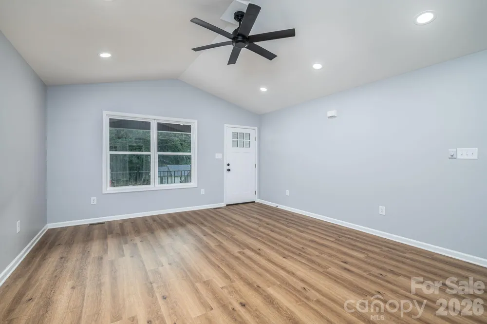 511 State Street Lincolnton, NC 28092
