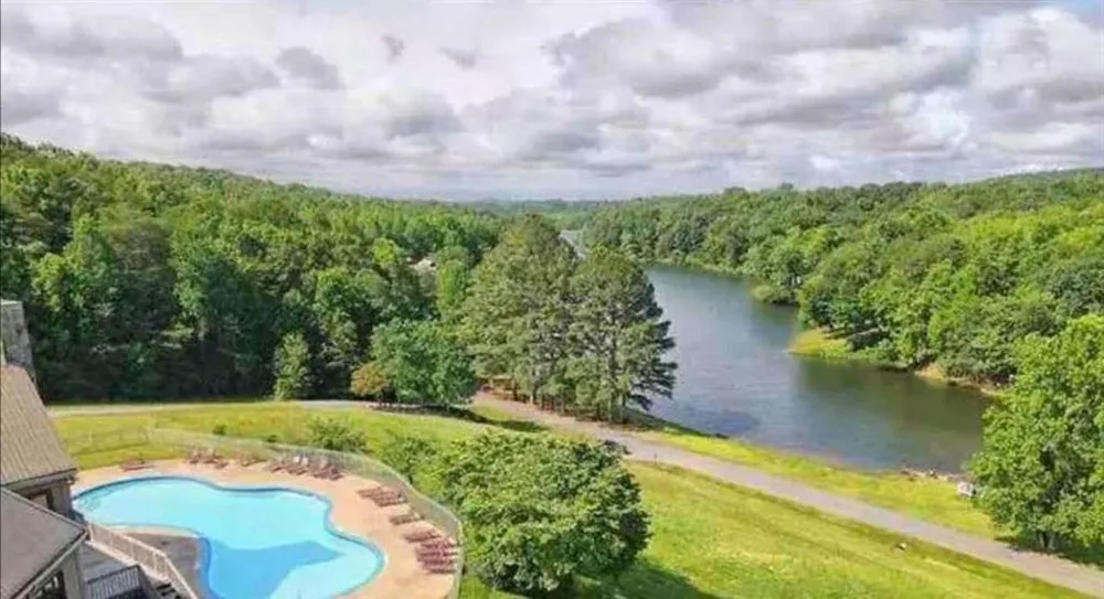5 Honey Dew Way Cleveland, GA 30528