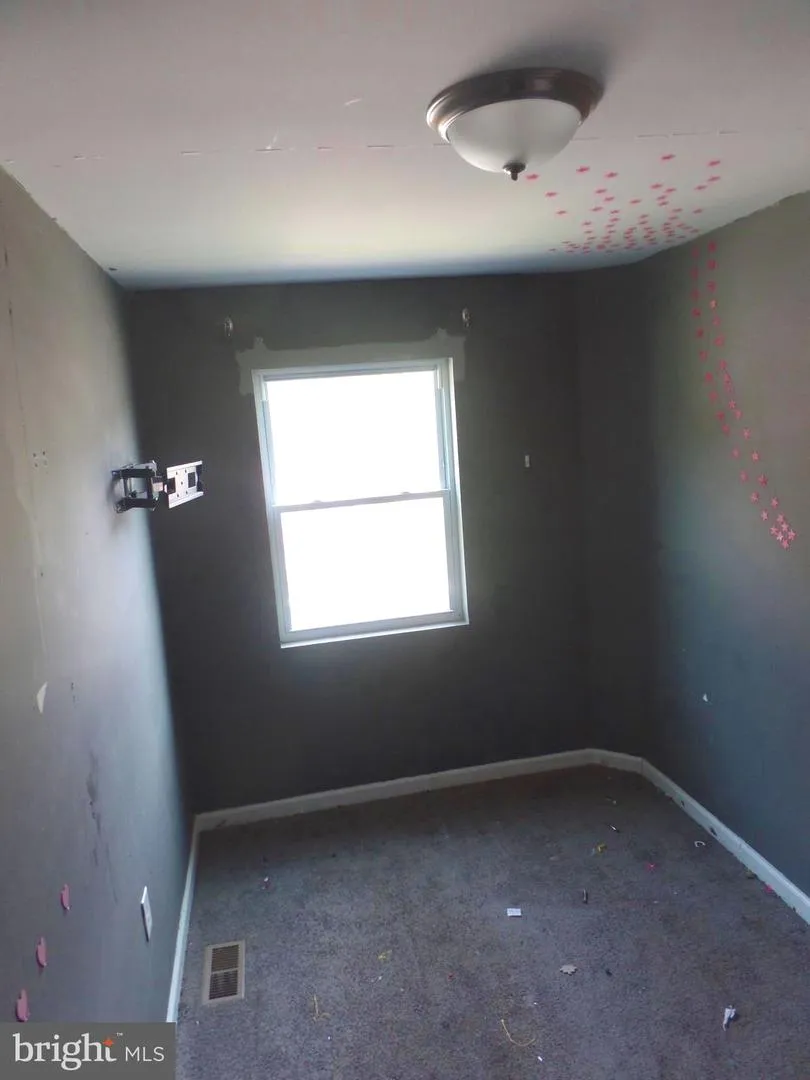 5611 ELDERON AVENUE Baltimore, MD 21215