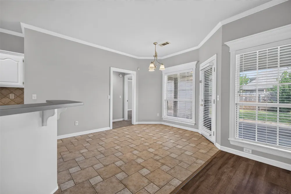 14101 E 86th Court Owasso, OK 74055