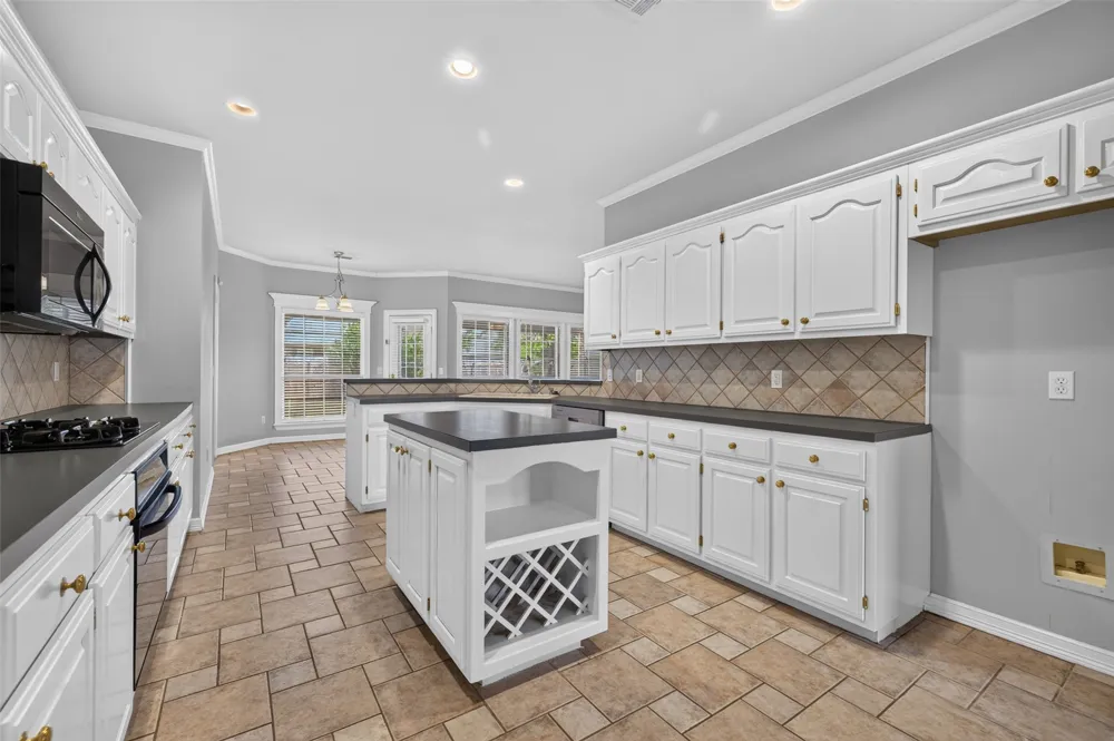 14101 E 86th Court Owasso, OK 74055