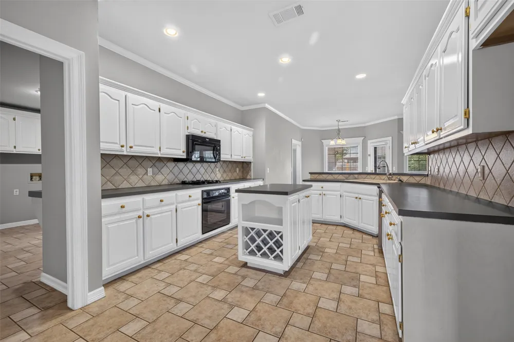 14101 E 86th Court Owasso, OK 74055