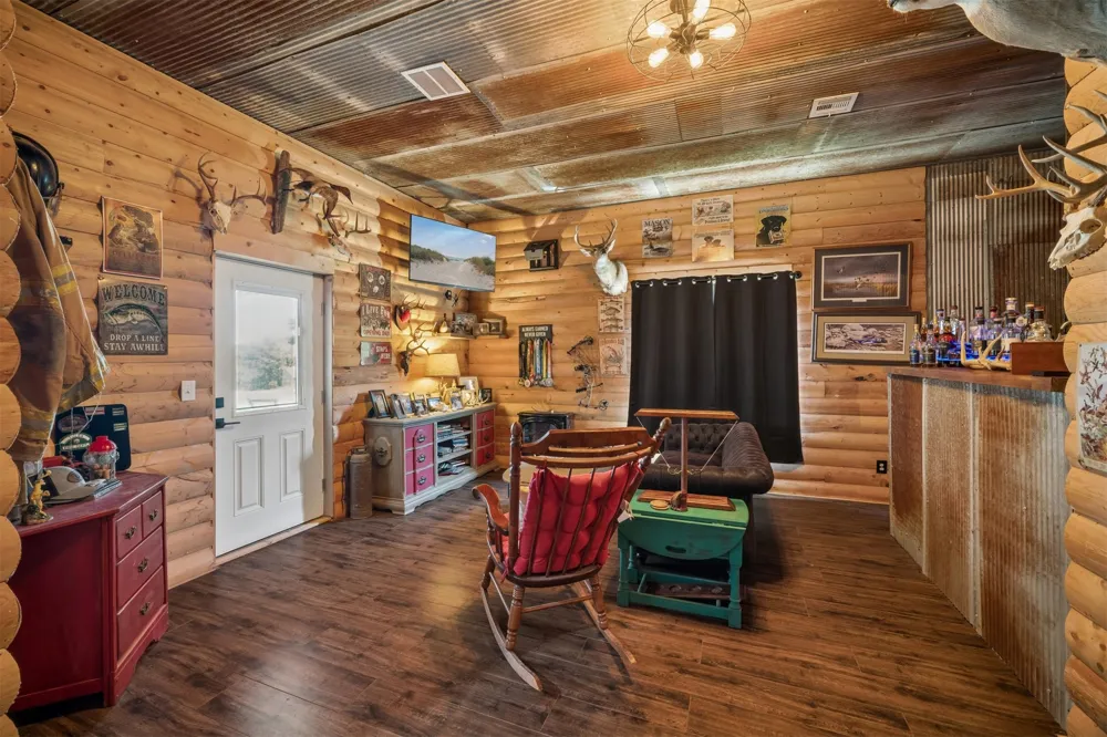 5086 427 ROAD Pryor, OK 74361