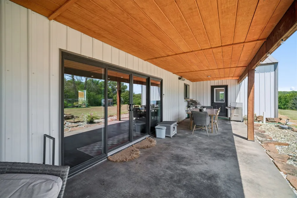 5086 427 ROAD Pryor, OK 74361