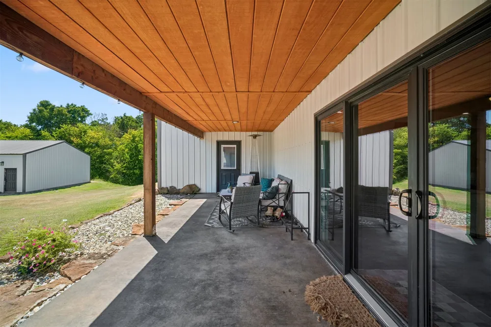 5086 427 ROAD Pryor, OK 74361