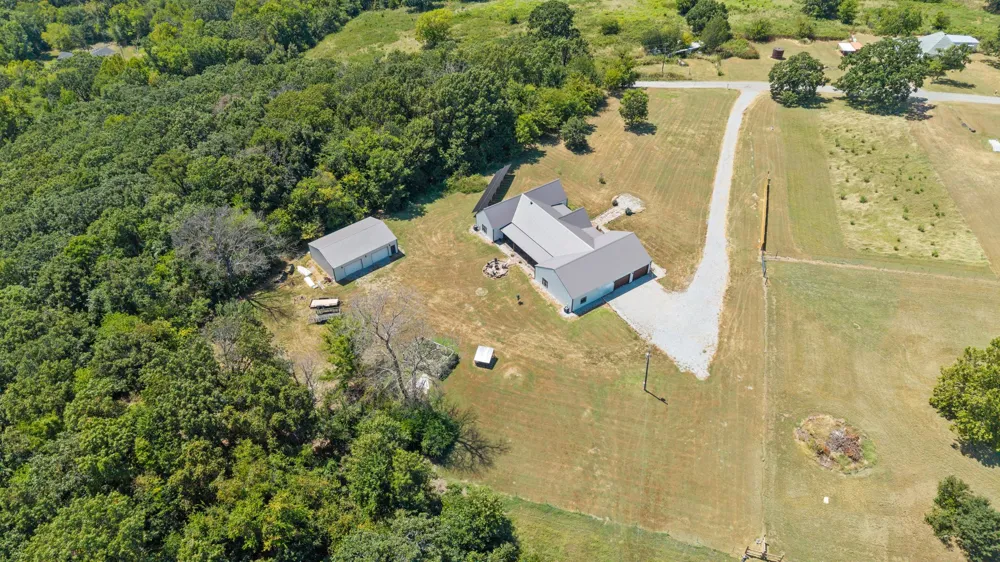 5086 427 ROAD Pryor, OK 74361