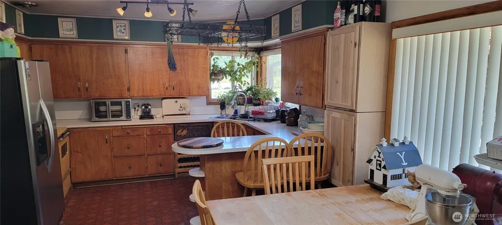 558 Coal Creek Road Chehalis, WA 98532