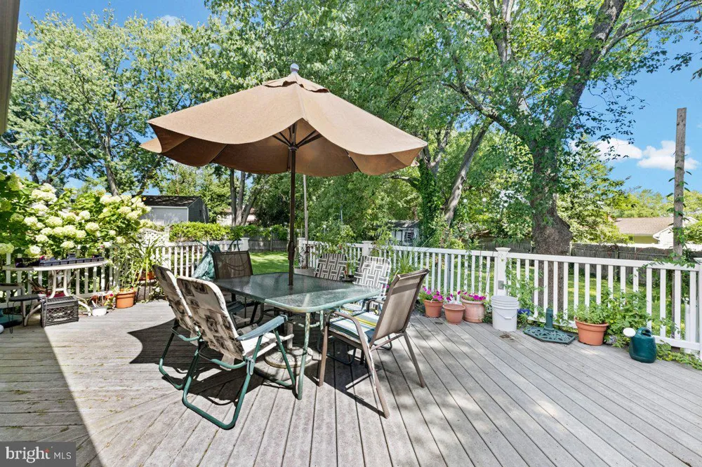 18 JEAN DRIVE Hamilton, NJ 08690