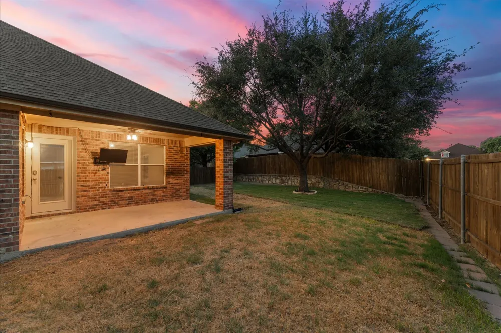 2037 Michelle Creek Drive Little Elm, TX 75068