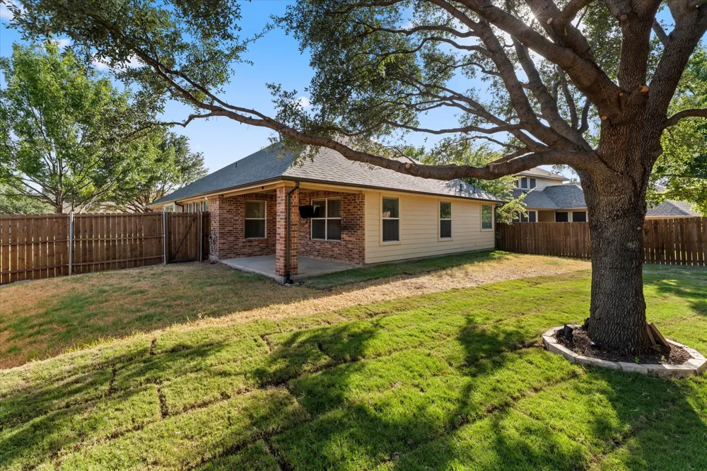 2037 Michelle Creek Drive Little Elm, TX 75068