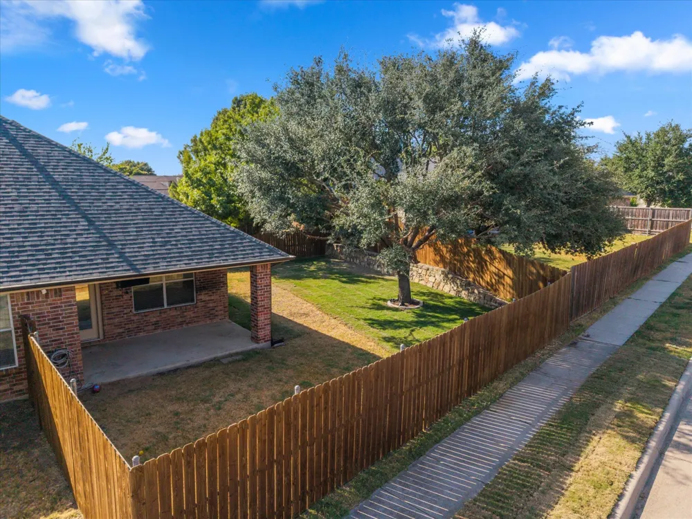 2037 Michelle Creek Drive Little Elm, TX 75068