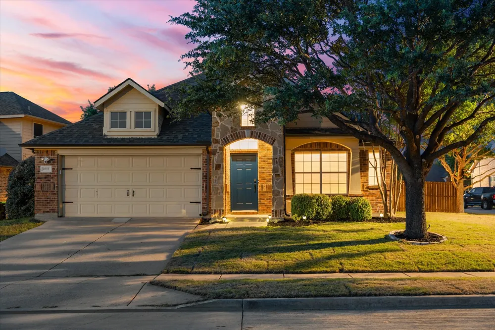 2037 Michelle Creek Drive Little Elm, TX 75068