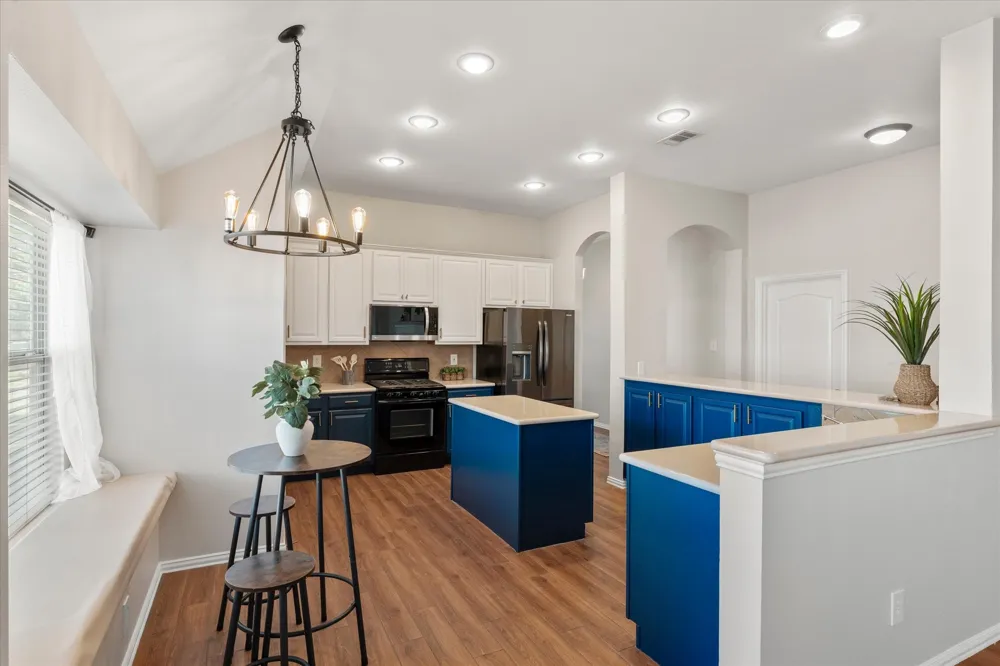 2037 Michelle Creek Drive Little Elm, TX 75068