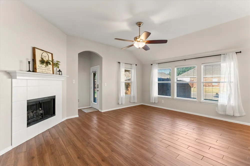 2037 Michelle Creek Drive Little Elm, TX 75068