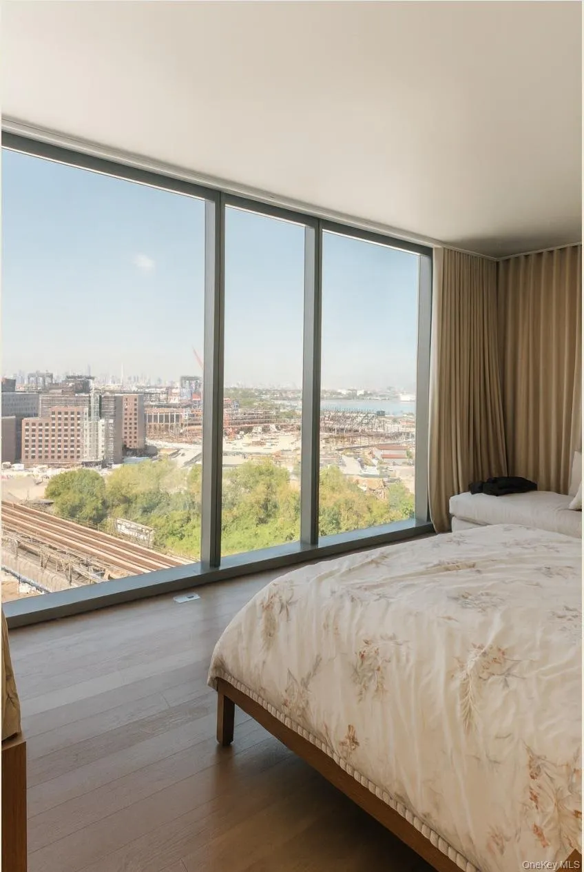 131-03 40th Road #18M Flushing, NY 11354