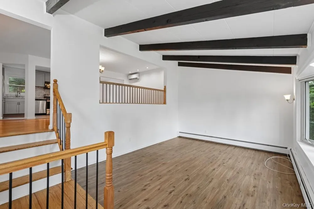 82 Stephens Road Tappan, NY 10983