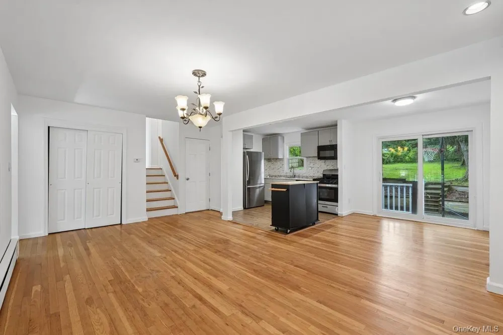 82 Stephens Road Tappan, NY 10983