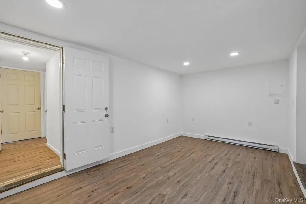 82 Stephens Road Tappan, NY 10983