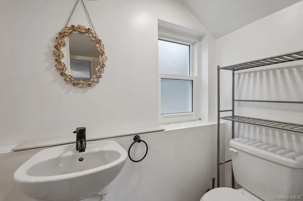 82 Stephens Road Tappan, NY 10983