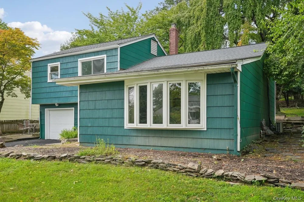 82 Stephens Road Tappan, NY 10983
