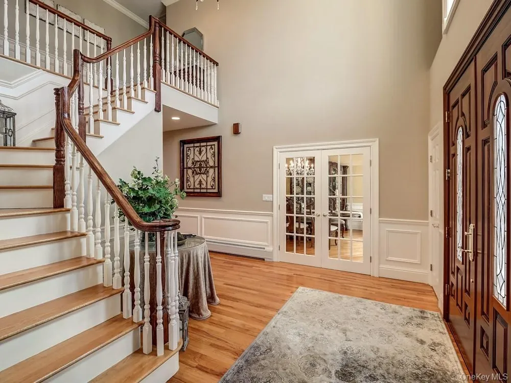 17 Constitution Court Tuxedo Park, NY 10987
