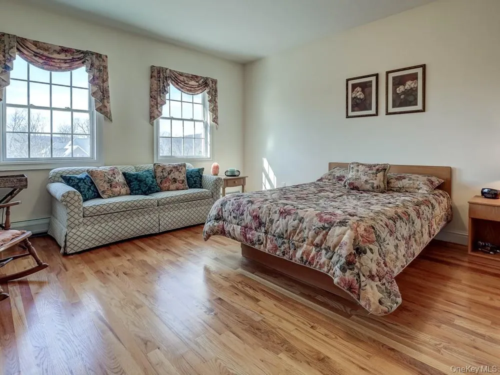 17 Constitution Court Tuxedo Park, NY 10987