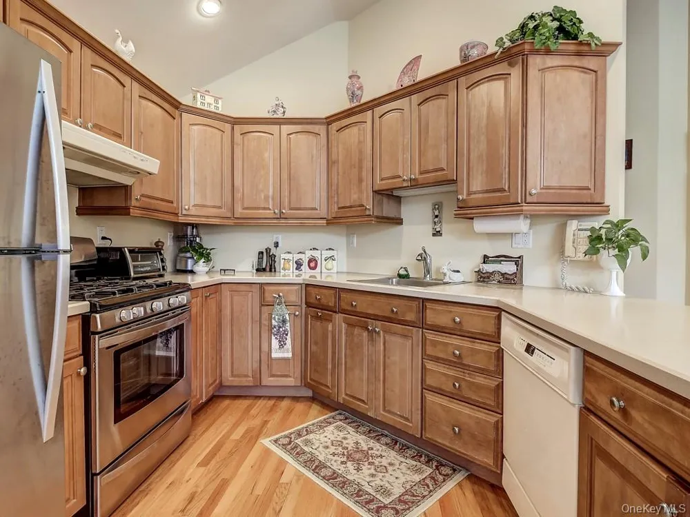 17 Constitution Court Tuxedo Park, NY 10987