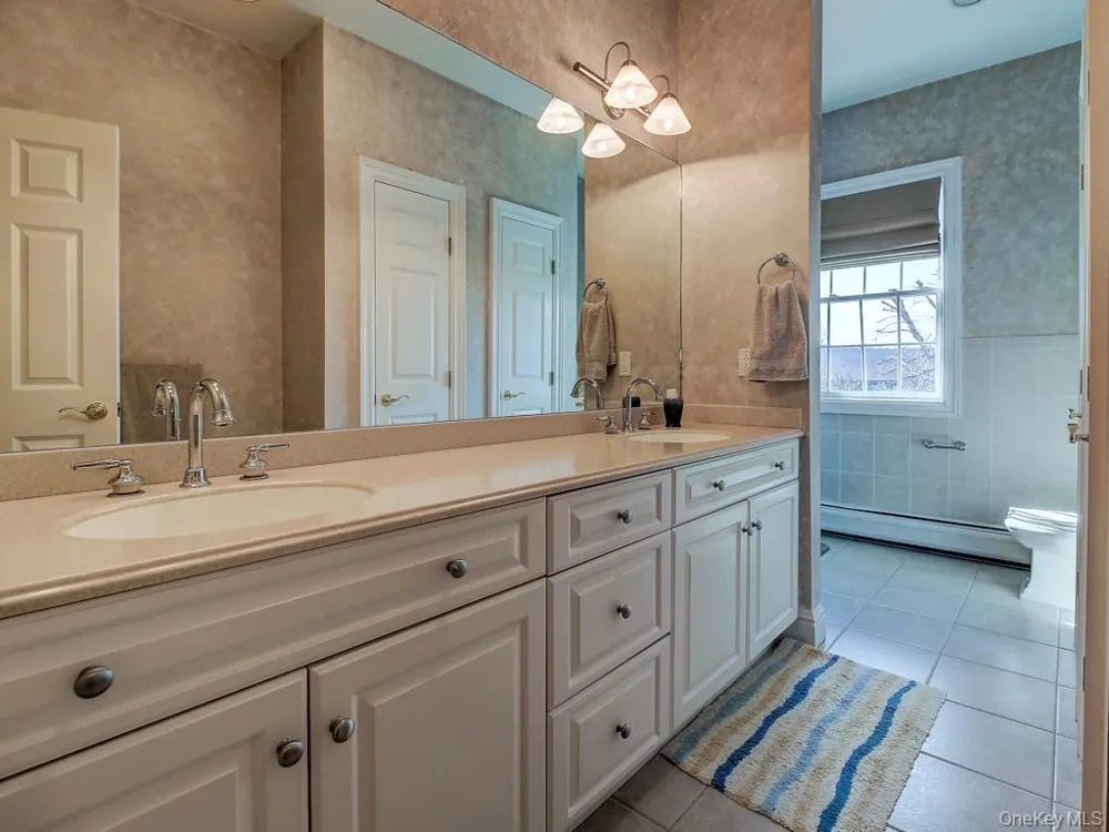 17 Constitution Court Tuxedo Park, NY 10987