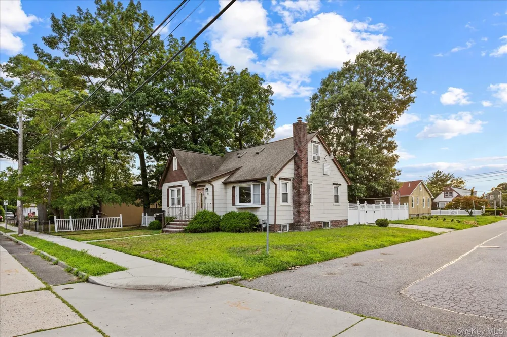 50 Manor Road Valley Stream, NY 11580
