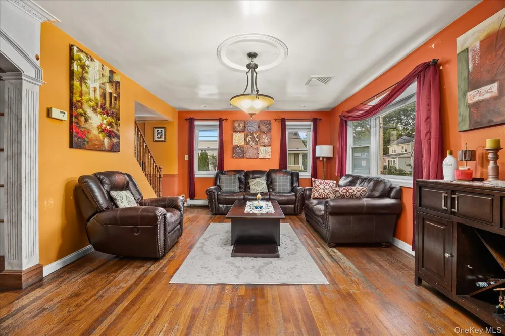 50 Manor Road Valley Stream, NY 11580