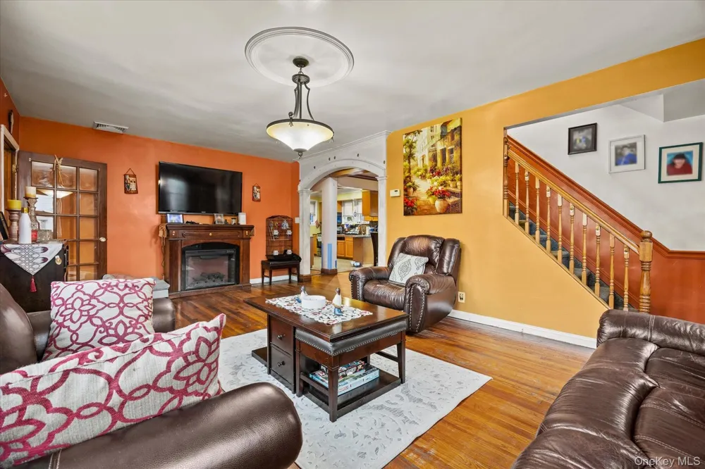 50 Manor Road Valley Stream, NY 11580