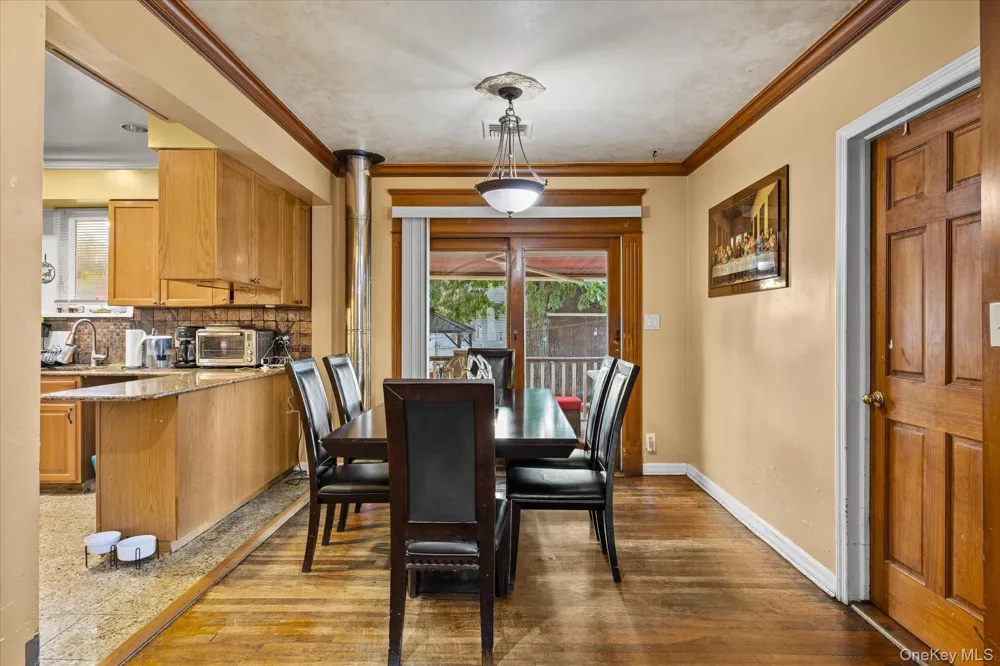 50 Manor Road Valley Stream, NY 11580