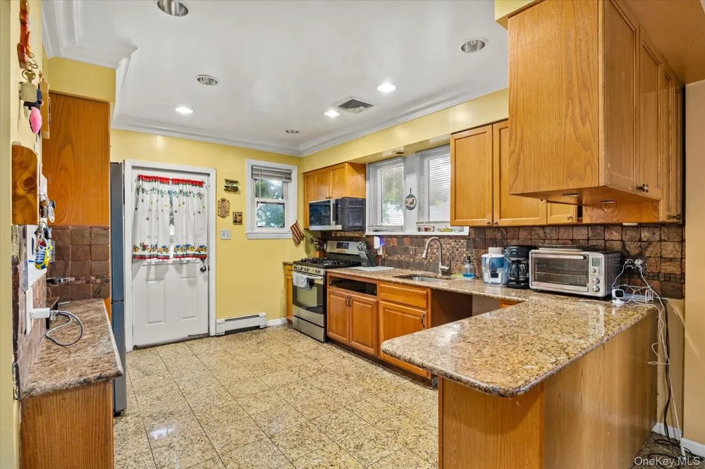 50 Manor Road Valley Stream, NY 11580