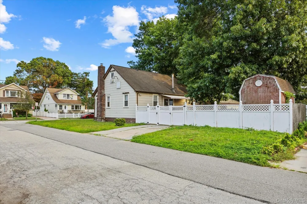 50 Manor Road Valley Stream, NY 11580