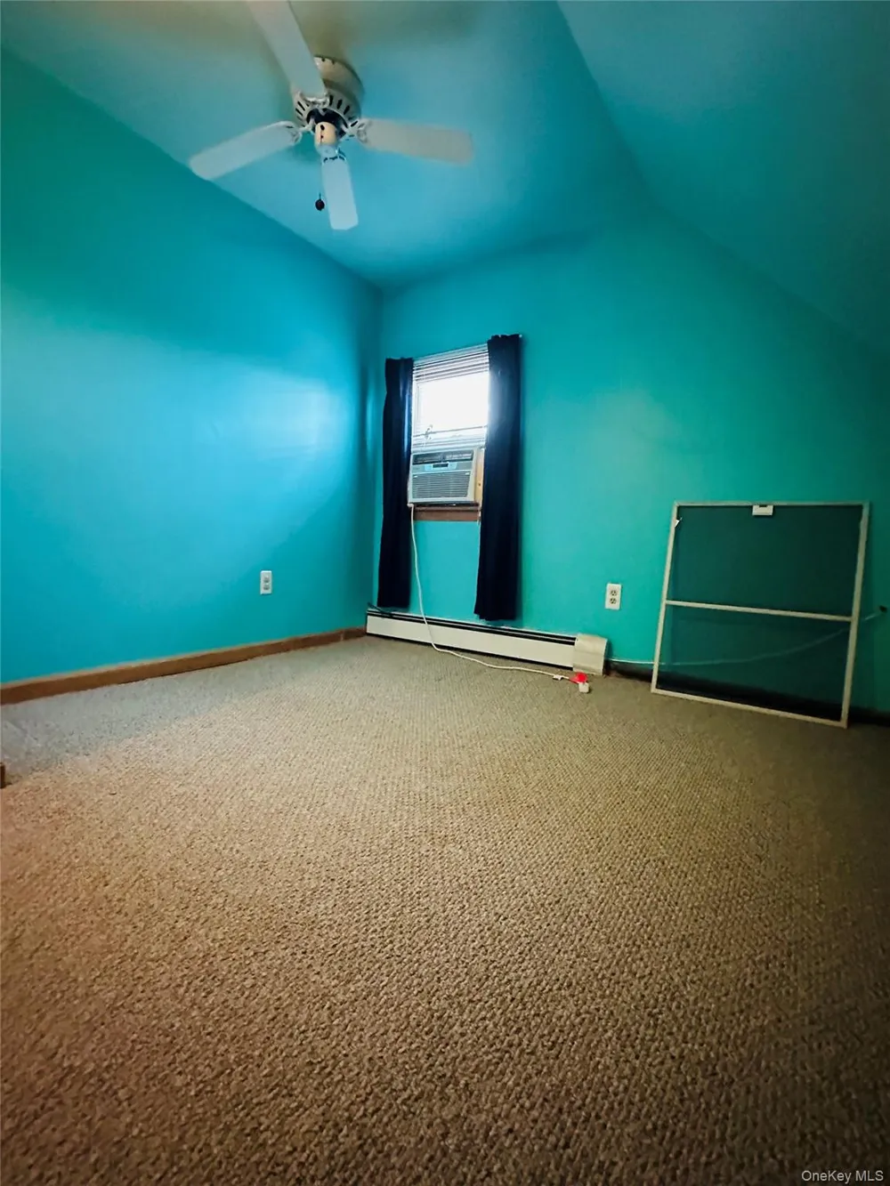 86 Shepherd Lane Levittown, NY 11756