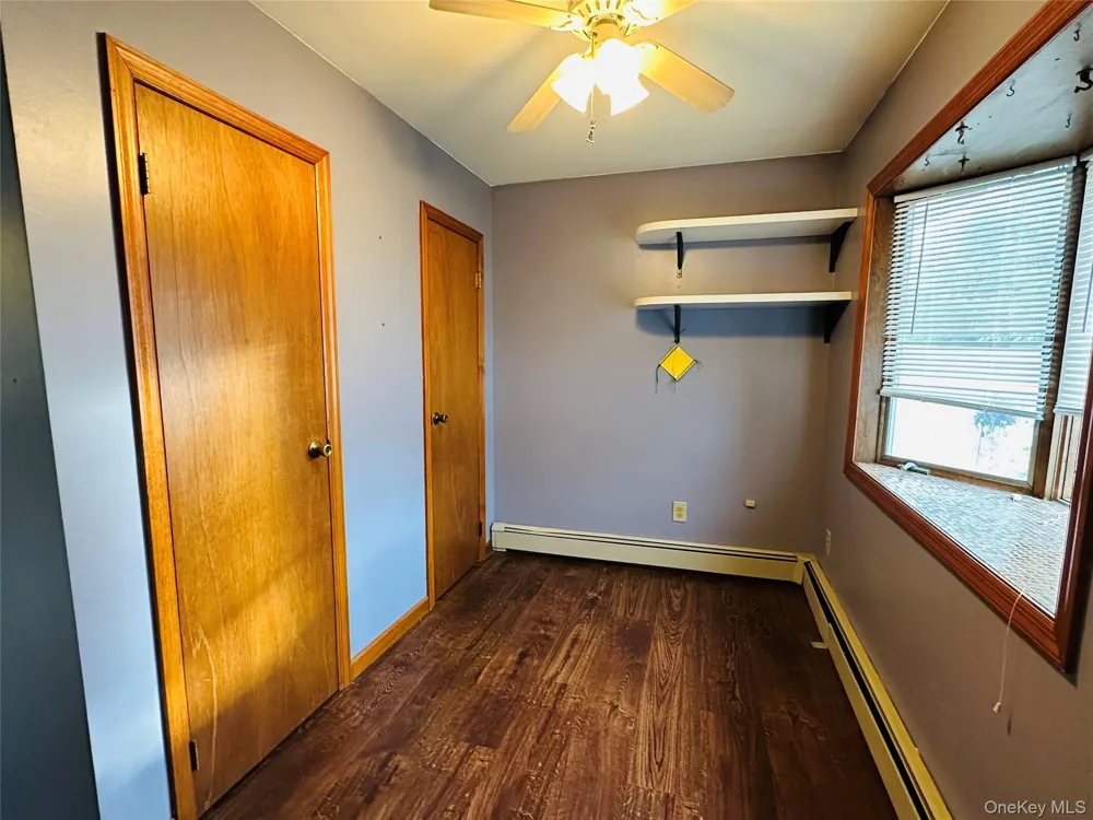 86 Shepherd Lane Levittown, NY 11756