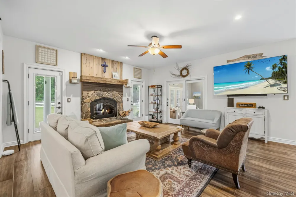 3 Canterbury Lane Warwick, NY 10990
