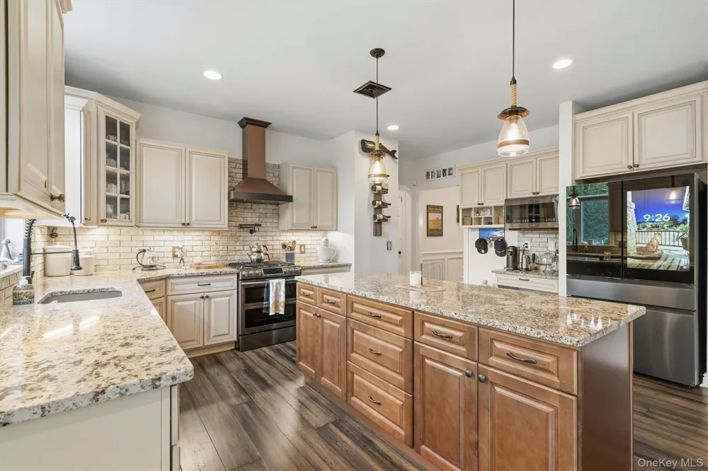 3 Canterbury Lane Warwick, NY 10990