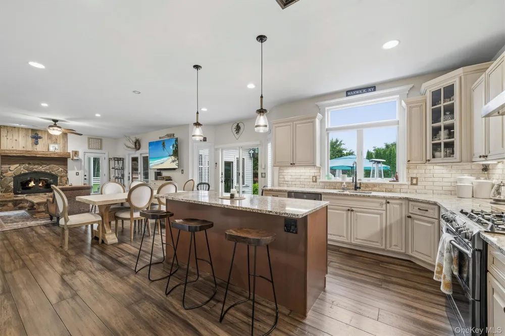 3 Canterbury Lane Warwick, NY 10990