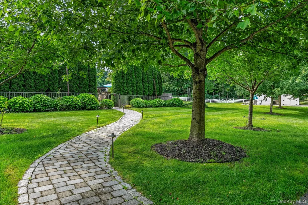 3 Canterbury Lane Warwick, NY 10990
