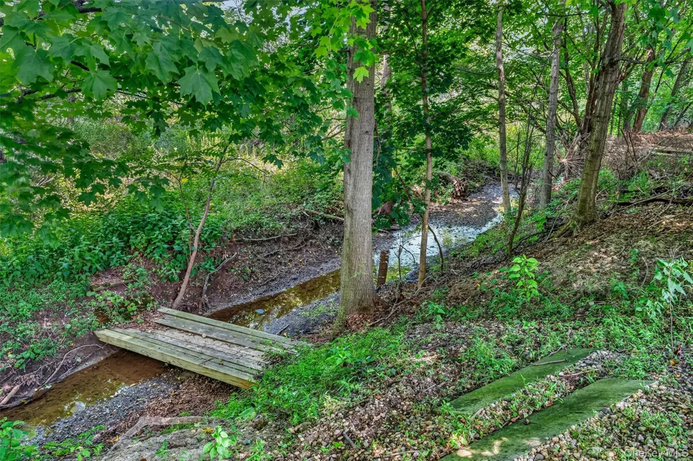 3 Canterbury Lane Warwick, NY 10990