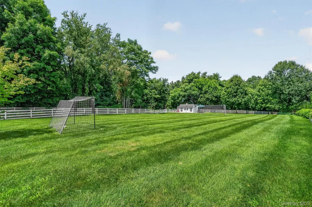 3 Canterbury Lane Warwick, NY 10990