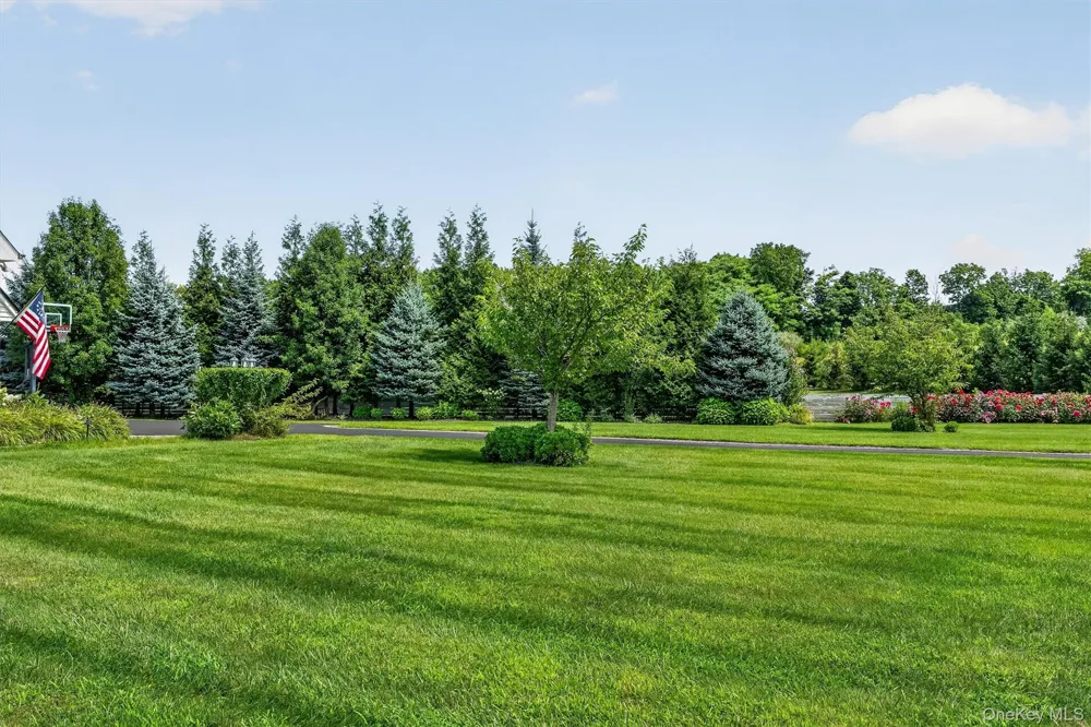 3 Canterbury Lane Warwick, NY 10990