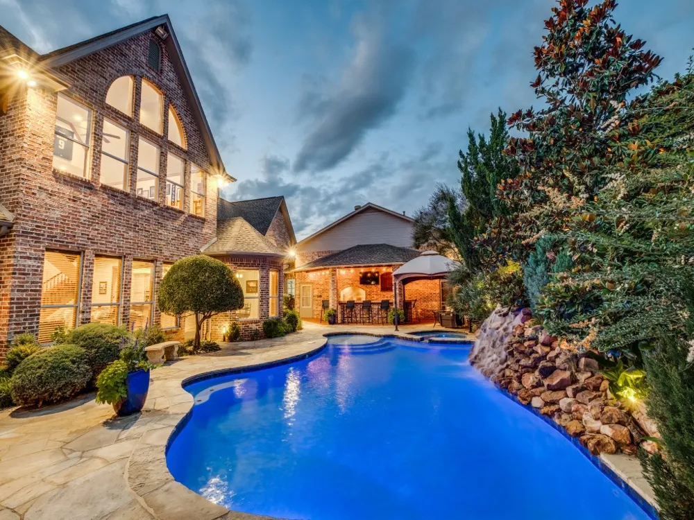 100 Bentwood Court Denton, TX 76210