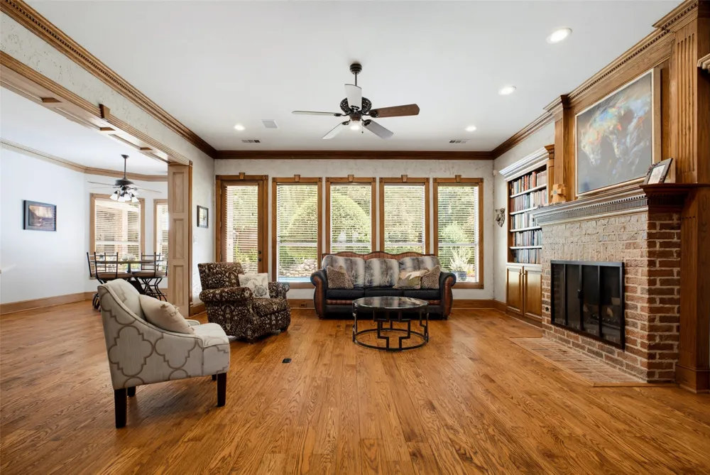 100 Bentwood Court Denton, TX 76210