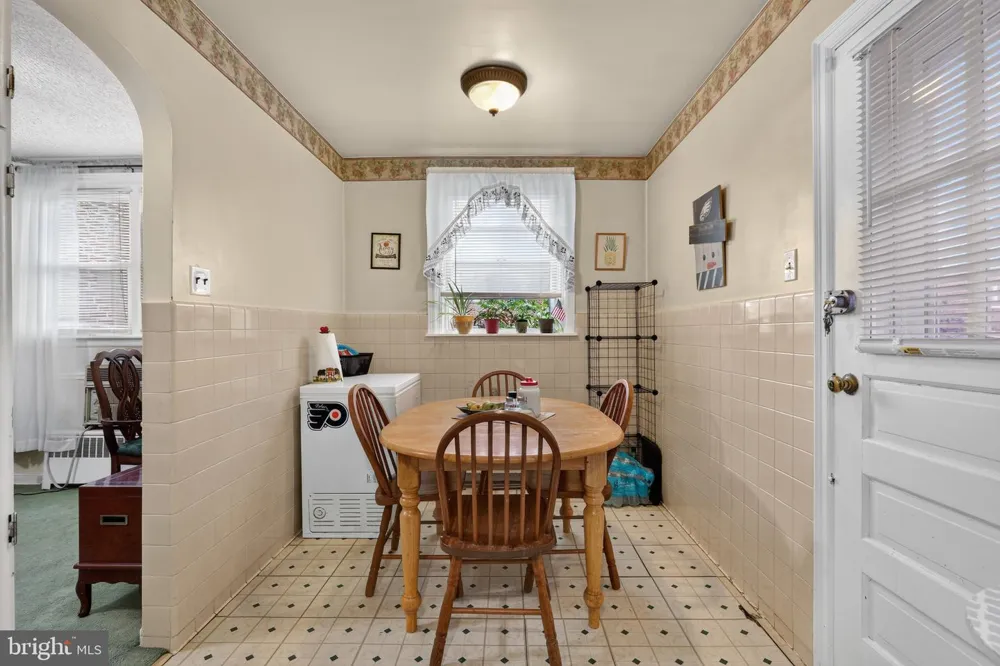 2003 OAKMONT STREET Philadelphia, PA 19152