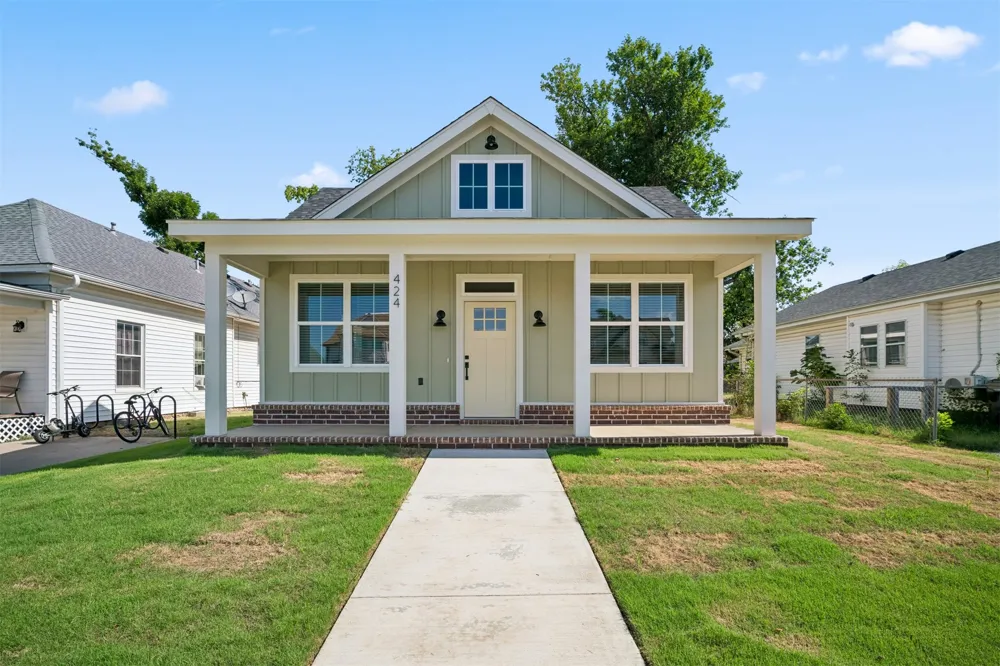 424 E 4th Street Claremore, OK 74017